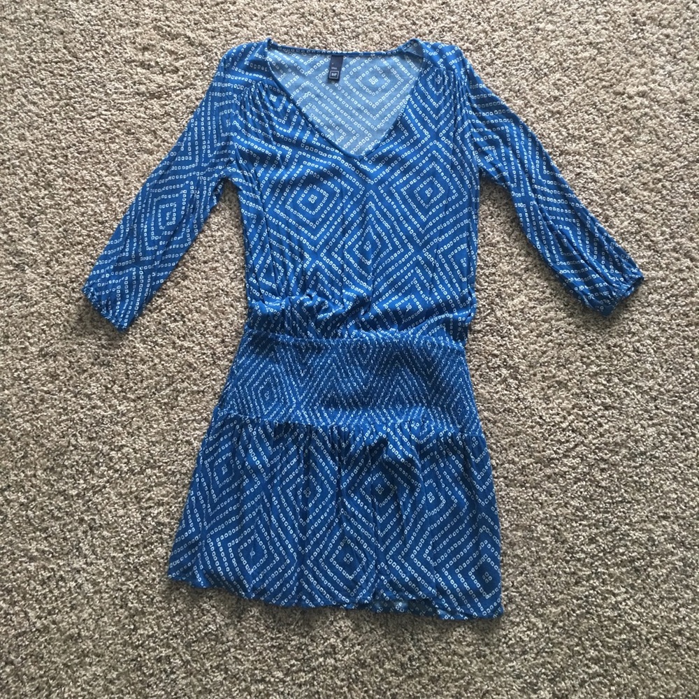 Adorable spring dress ! Dressy or casual!